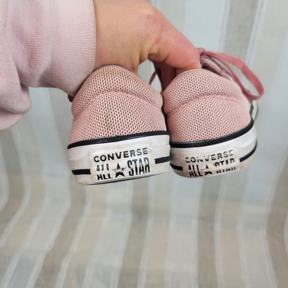 Converse‎ Low Tops Tennis Shoes Sneakers Pink Size 7 - Picture 4 of 9